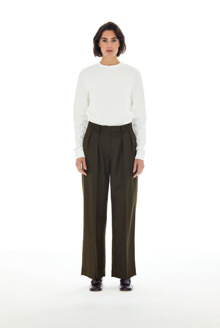 PLEATED TROUSER