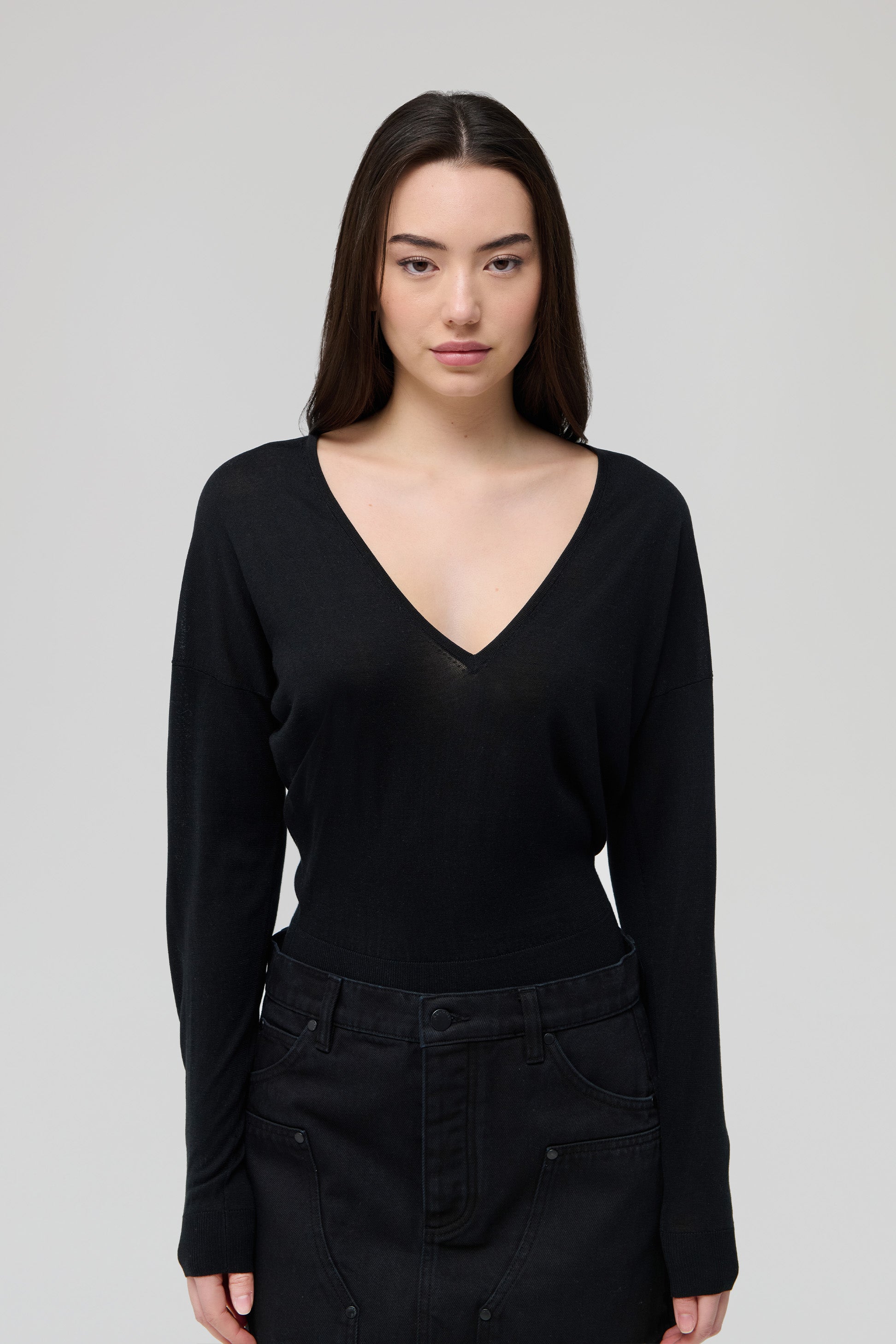SILK CASHMERE V-NECK SWEATER