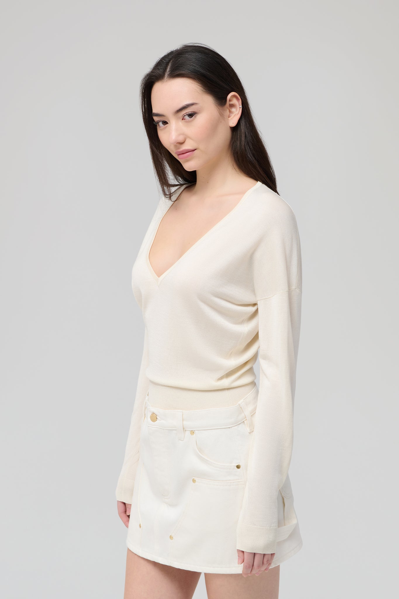 SILK CASHMERE V-NECK SWEATER – Renggli